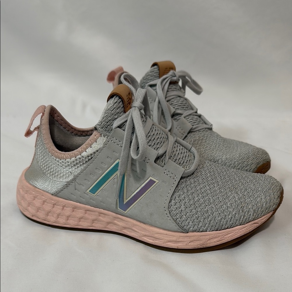 New Balance Women’s Cruz V1 Reissue Athletic Size 6.5 B (Medium) Grey |WCRZRMM1|